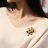 Vaas met zonnebloemen - retro brocheBroches