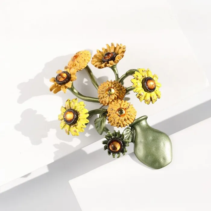 Vaas met zonnebloemen - retro brocheBroches