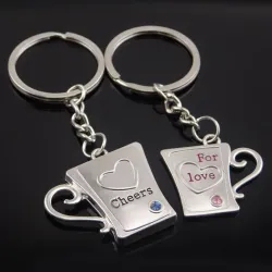 Cheers For Love - keychain 2 pcsSleutelhangers