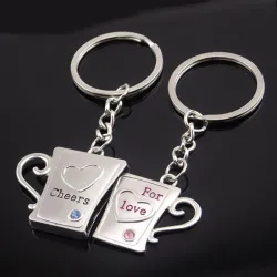 Cheers For Love - keychain 2 pcsSleutelhangers