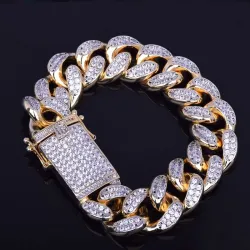 Luxury bracelet with zirconsArmbanden