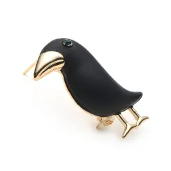 Elegant brooch with black crowBroches