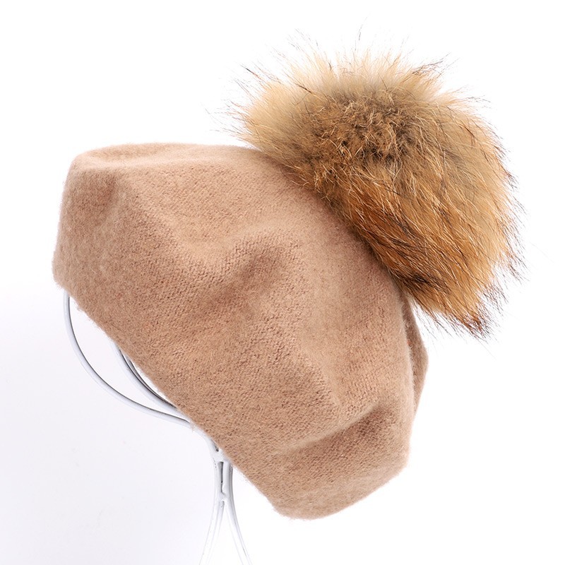 Elegant beret with fur pom-pomHats & Caps