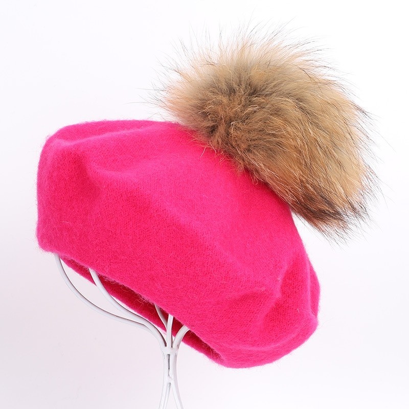 Elegant beret with fur pom-pomHats & Caps