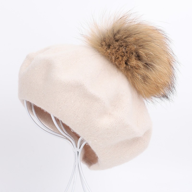 Elegant beret with fur pom-pomHats & Caps